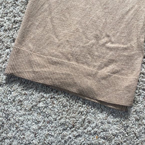 Amazon Essentials Women's Classic Lightweight Long-Sleeve Turtleneck Sweater - Picture 12 of 13